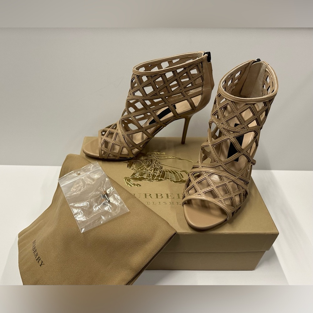 Burberry Beige Cut Out Leather Ankle Booties in size 38